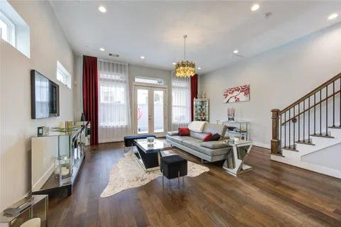 $735,000 | 419 Malone Street, Houston, TX 77007