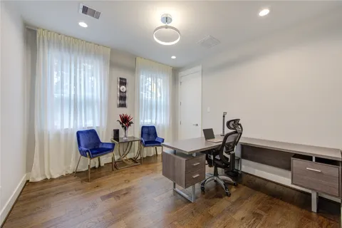 $735,000 | 419 Malone Street, Houston, TX 77007