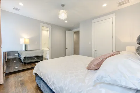 $735,000 | 419 Malone Street, Houston, TX 77007