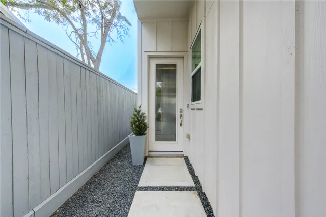 $735,000 | 419 Malone Street, Houston, TX 77007