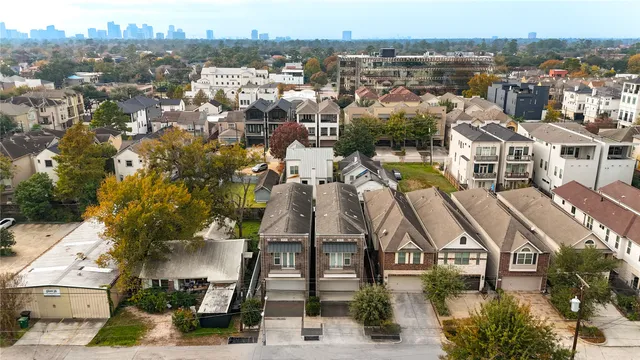 $735,000 | 419 Malone Street, Houston, TX 77007