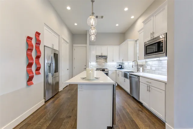 $735,000 | 419 Malone Street, Houston, TX 77007