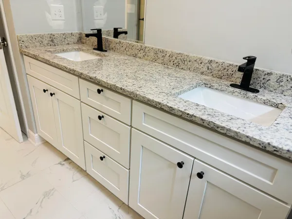 $325,000 | 305 Deloris Madison Drive, Midway, FL 32343