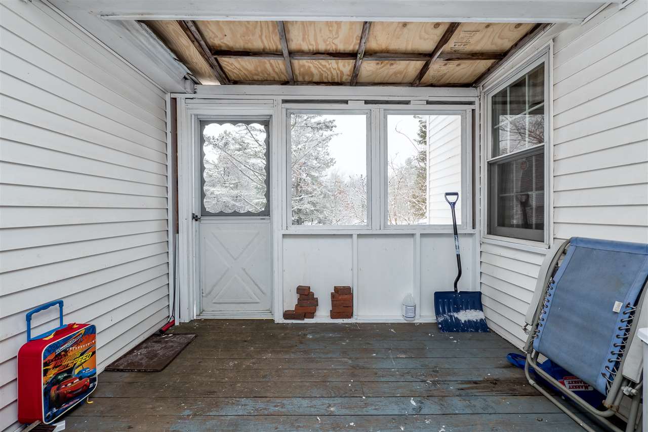 97 Chestnut Hill Road Rochester, NH 03867 - Photo 2 of 23