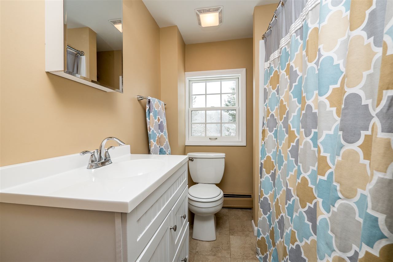 97 Chestnut Hill Road Rochester, NH 03867 - Photo 18 of 23