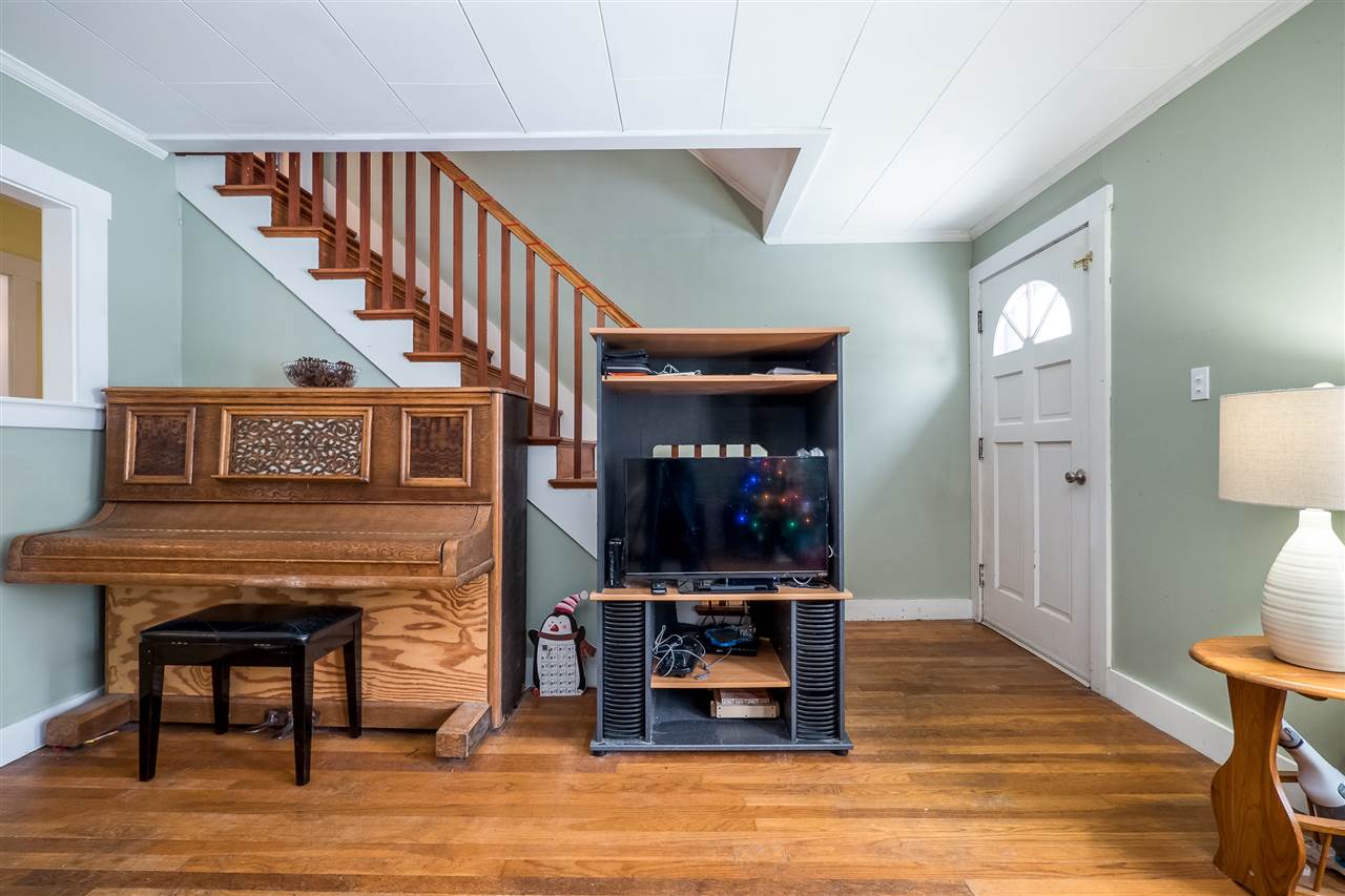 97 Chestnut Hill Road Rochester, NH 03867 - Photo 7 of 23