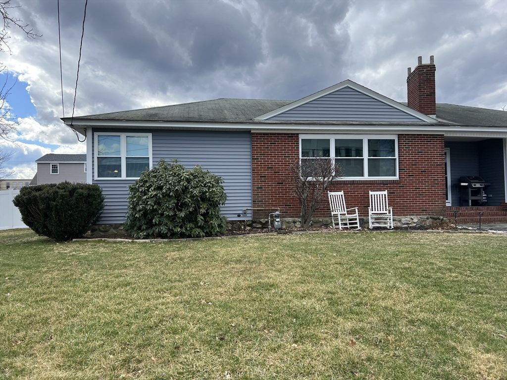 4 Booth Road Methuen, MA 01844 - Photo 3 of 23 Gallery Image 3