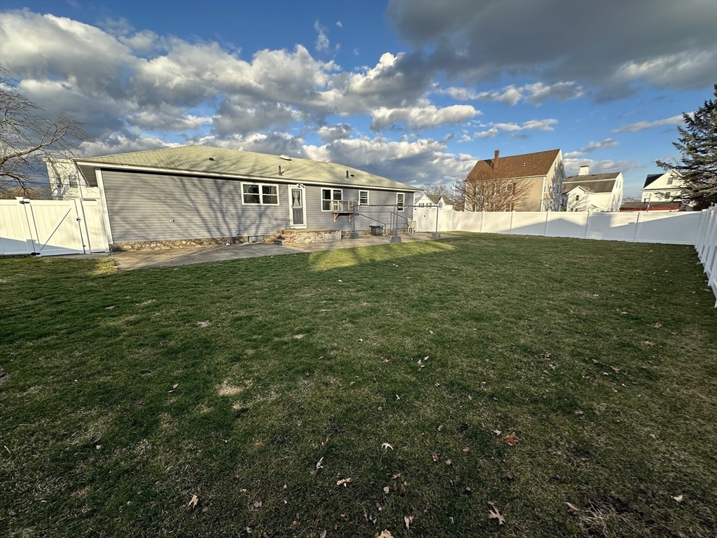 4 Booth Road Methuen, MA 01844 - Photo 7 of 23 Gallery Image 7