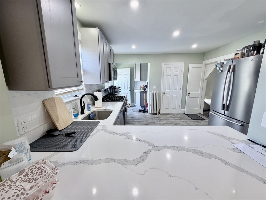 138 Davis Street Quincy, MA 02170 - Photo 4 of 17