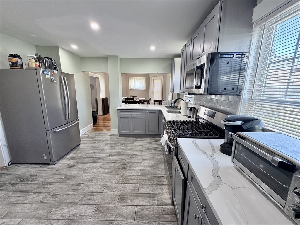 138 Davis Street Quincy, MA 02170 - Photo 6 of 17