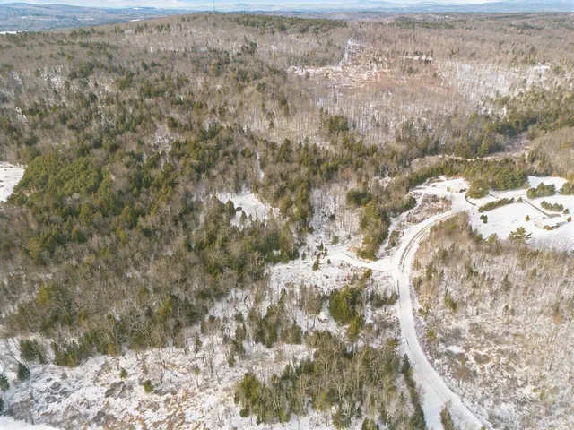 $398,500 | 61 Kincaid Lane, Smithfield, ME 04978