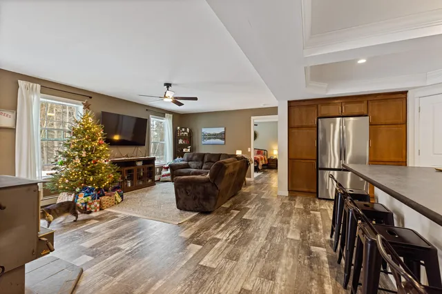 $398,500 | 61 Kincaid Lane, Smithfield, ME 04978