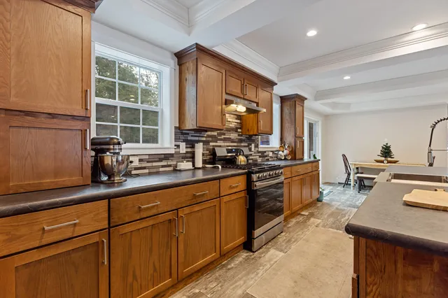 $398,500 | 61 Kincaid Lane, Smithfield, ME 04978