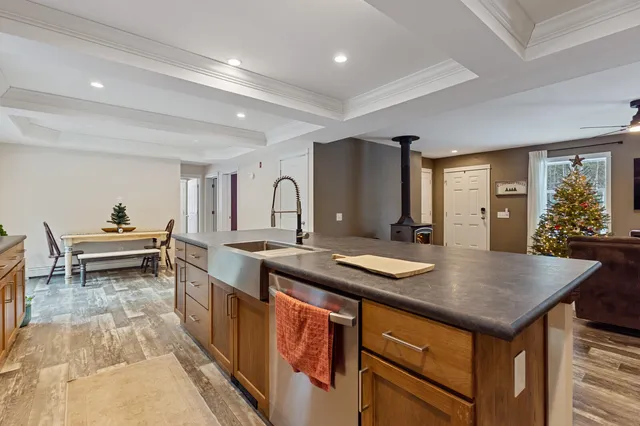 $398,500 | 61 Kincaid Lane, Smithfield, ME 04978