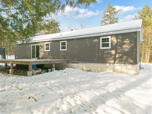 $398,500 | 61 Kincaid Lane, Smithfield, ME 04978