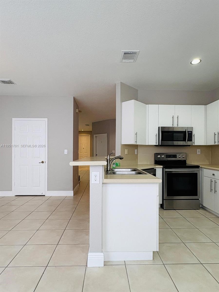 16603 Southwest 79th Terrace Miami, FL 33193 - Photo 17 of 70