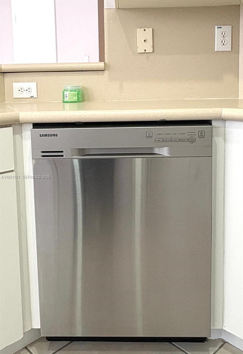 16603 Southwest 79th Terrace Miami, FL 33193 - Photo 23 of 70