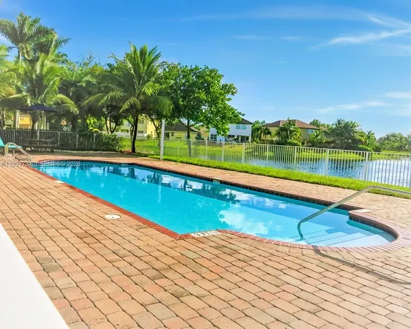 $520,000 | 16603 Southwest 79th Terrace, Miami, FL 33193