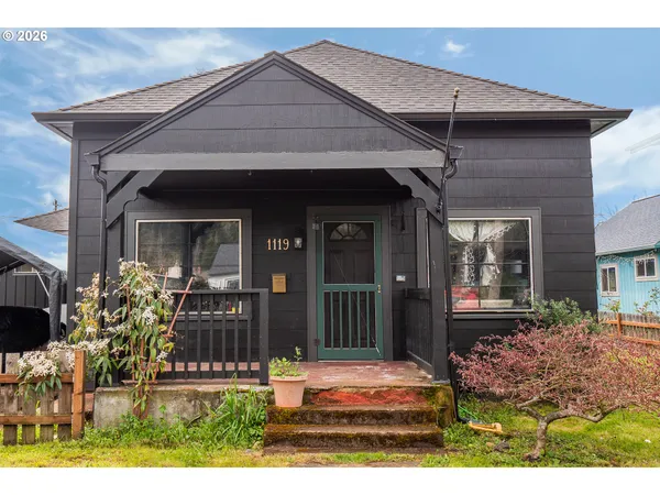 $354,900 | 1119 Ash Avenue, Cottage Grove, OR 97424