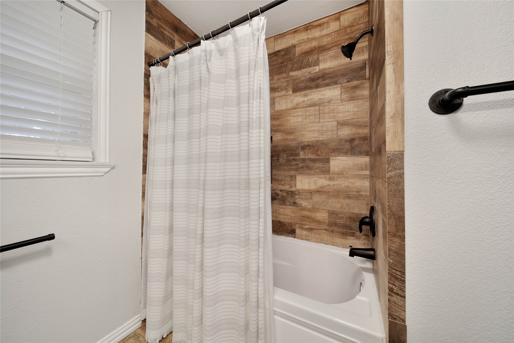 808 Avenue K Rosenberg, TX 77471 - Photo 39 of 50