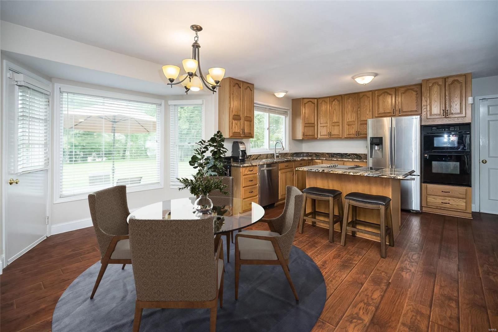 14710 Mill Spring Drive Chesterfield, MO 63017 - Photo 9 of 36