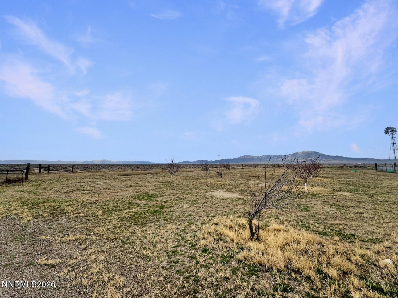 5695 Mote Road Battle Mountain, NV 89820 - Photo 8 of 16 a view of an ocean and beach