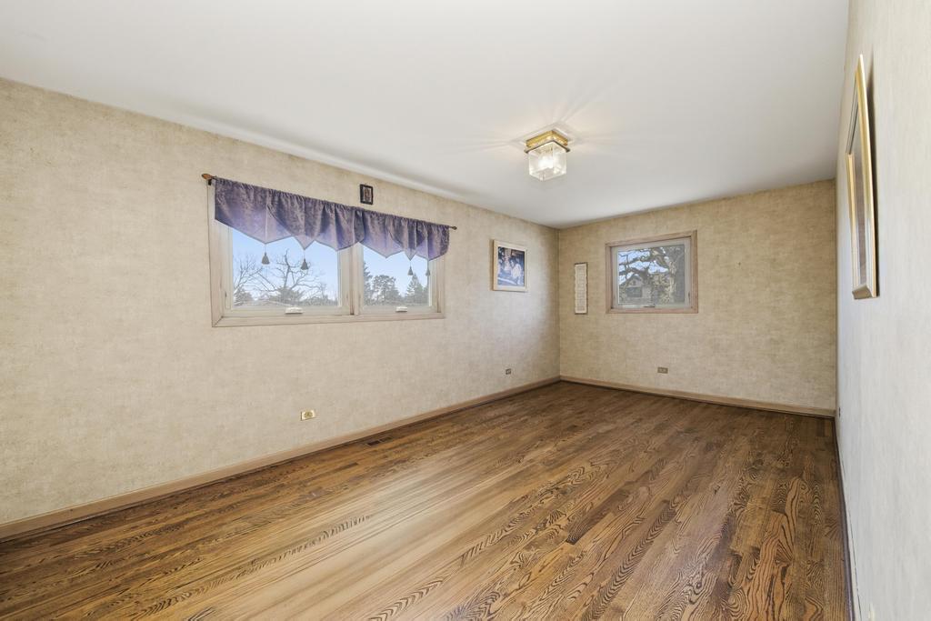 313 North Dee Road Park Ridge, IL 60068 - Photo 15 of 21