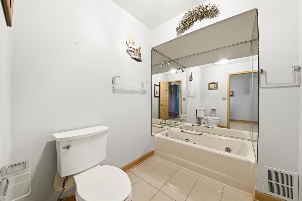 313 North Dee Road Park Ridge, IL 60068 - Photo 17 of 21