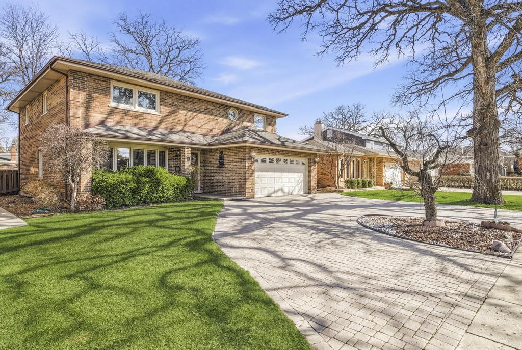 313 North Dee Road Park Ridge, IL 60068 - Photo 2 of 21