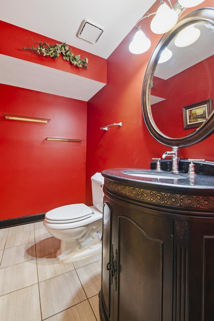 313 North Dee Road Park Ridge, IL 60068 - Photo 9 of 21