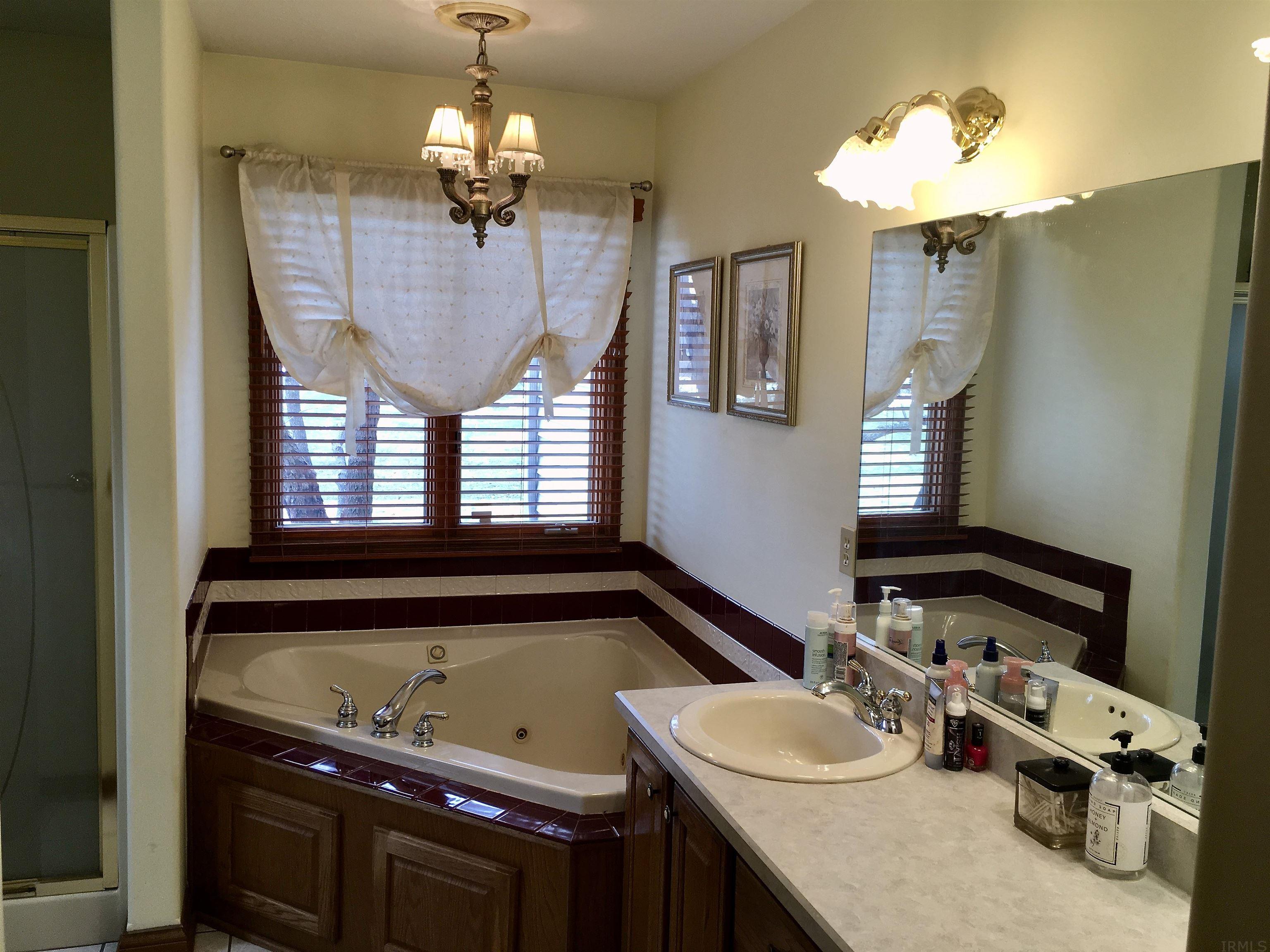 2115 Point Wood Road Fort Wayne, IN 46818 - Photo 22 of 36