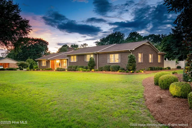 $389,600 | 101 Edgemont Drive, Snow Hill, NC 28580