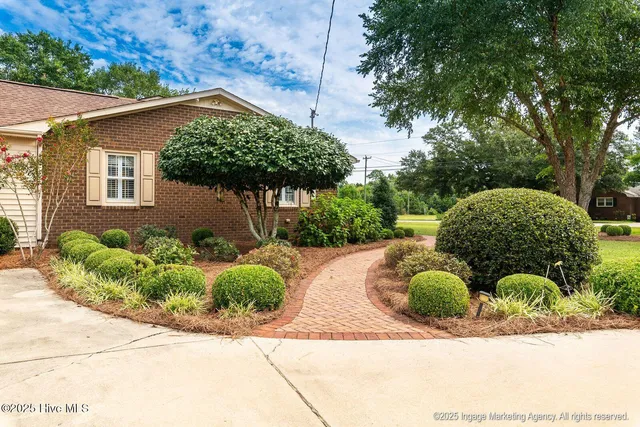 $389,600 | 101 Edgemont Drive, Snow Hill, NC 28580