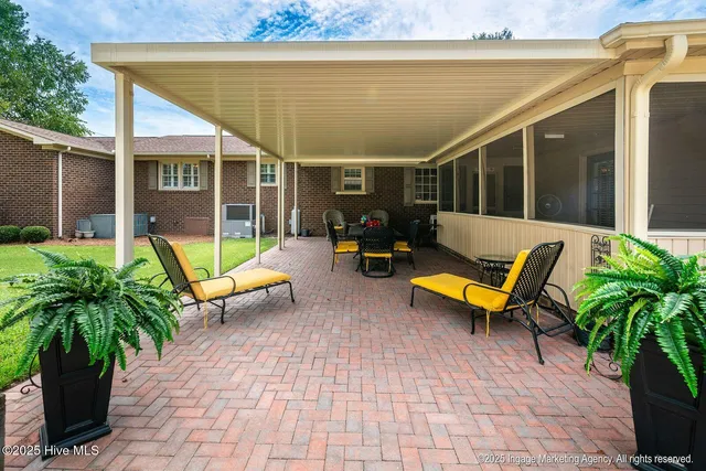 $389,600 | 101 Edgemont Drive, Snow Hill, NC 28580