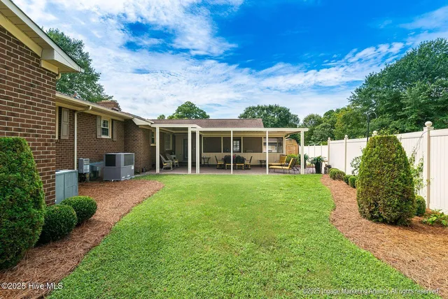 $389,600 | 101 Edgemont Drive, Snow Hill, NC 28580