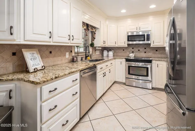 $389,600 | 101 Edgemont Drive, Snow Hill, NC 28580