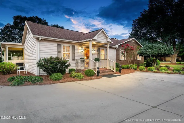 $389,600 | 101 Edgemont Drive, Snow Hill, NC 28580