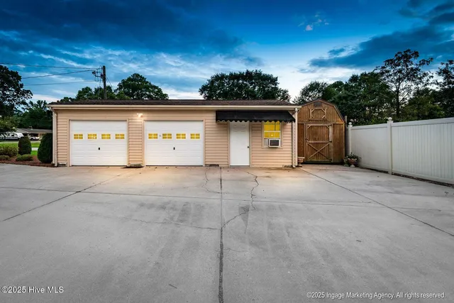 $389,600 | 101 Edgemont Drive, Snow Hill, NC 28580