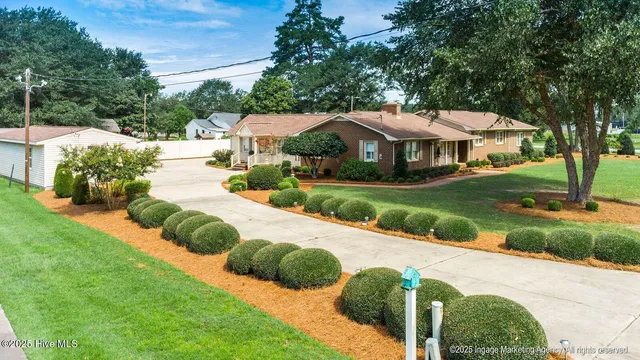 $389,600 | 101 Edgemont Drive, Snow Hill, NC 28580