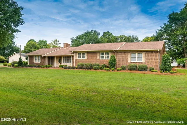 $389,600 | 101 Edgemont Drive, Snow Hill, NC 28580