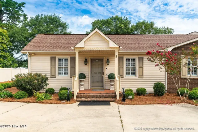 $389,600 | 101 Edgemont Drive, Snow Hill, NC 28580