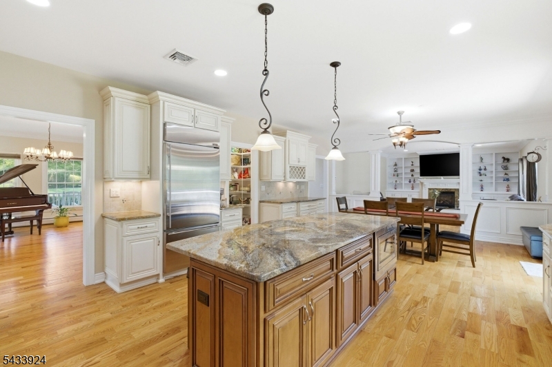 42 Spring Valley Road Montvale, NJ 07645 - Photo 3 of 50