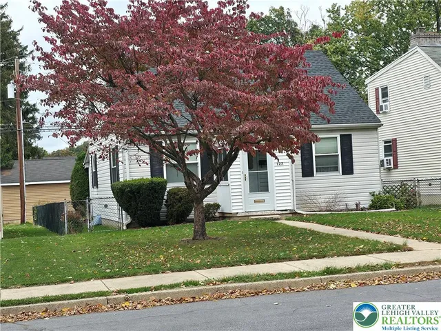 $319,850 | 127 East Lynnwood Street, Allentown, PA 18103