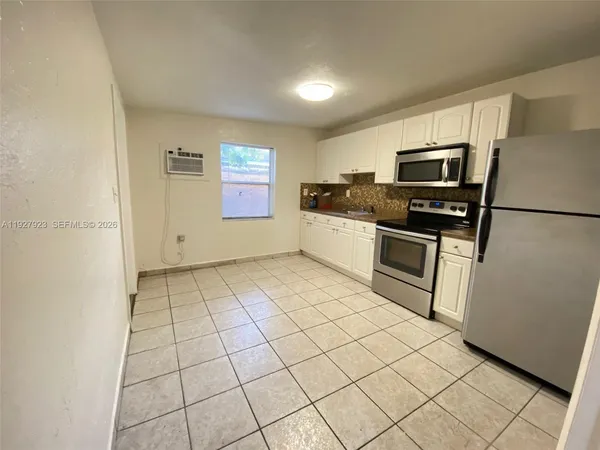 $1,600 | 1020 Northwest 33rd Avenue, Unit 1, Miami, FL 33125