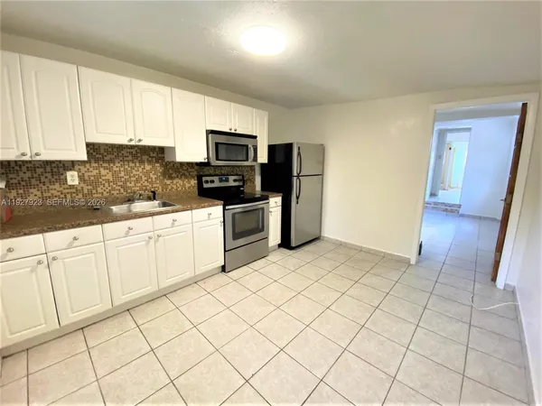 $1,600 | 1020 Northwest 33rd Avenue, Unit 1, Miami, FL 33125