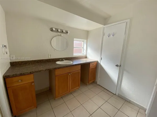 $1,600 | 1020 Northwest 33rd Avenue, Unit 1, Miami, FL 33125