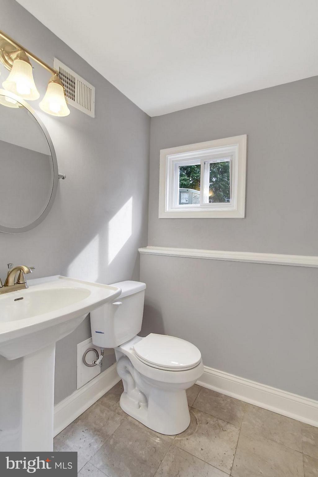 736 Fireside Road York, PA 17404 - Photo 13 of 26