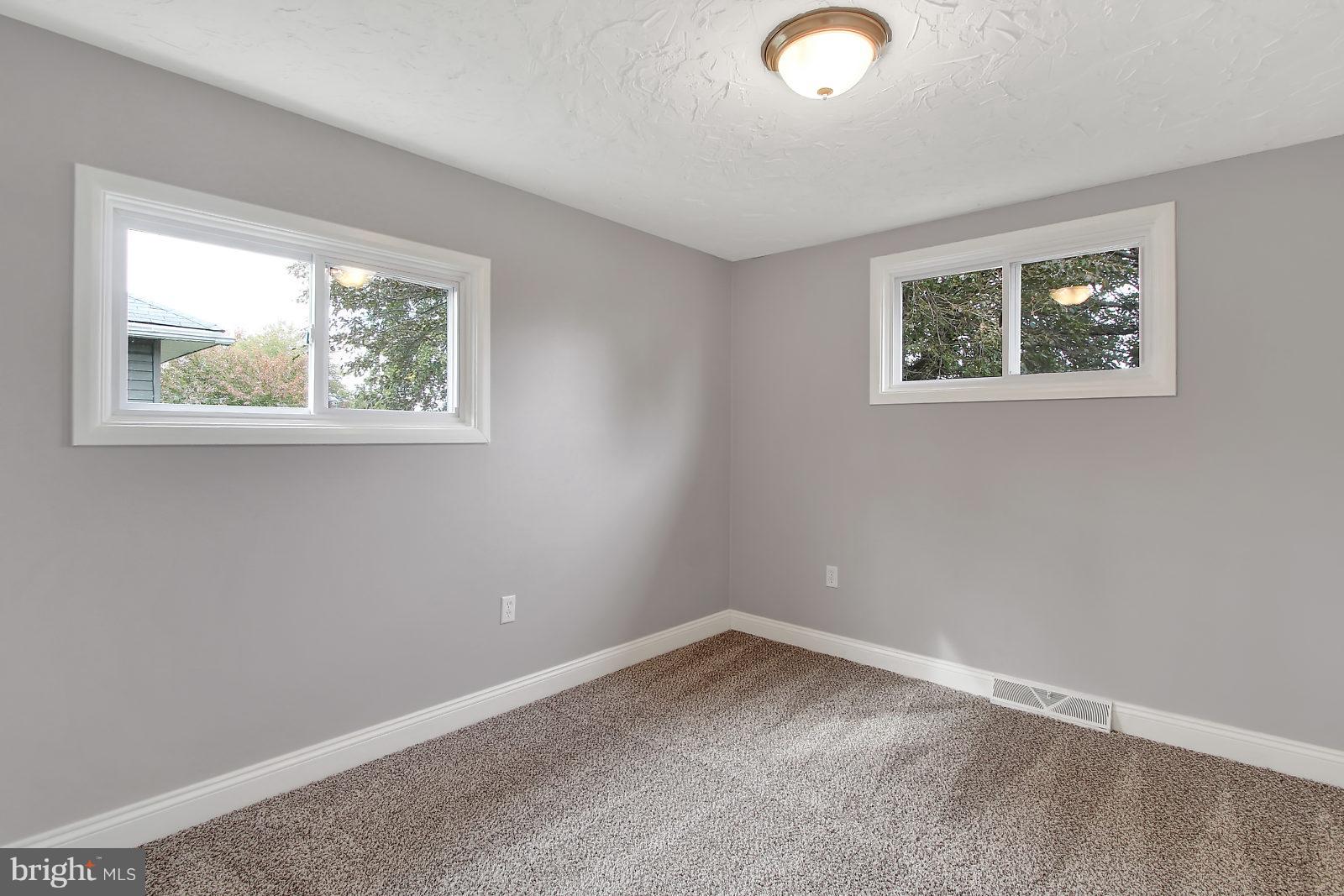 736 Fireside Road York, PA 17404 - Photo 16 of 26