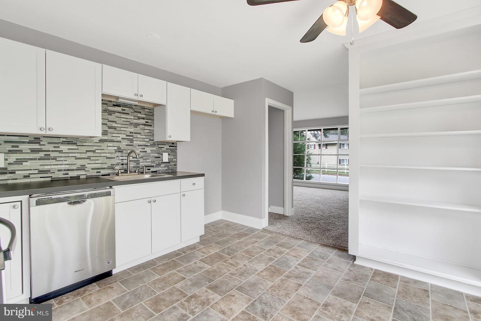 736 Fireside Road York, PA 17404 - Photo 8 of 26