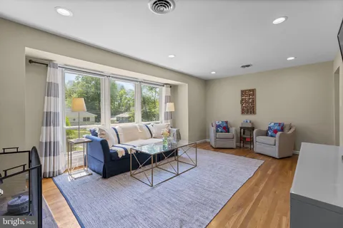$799,000 | 52 Sunset Drive, Severna Park, MD 21146